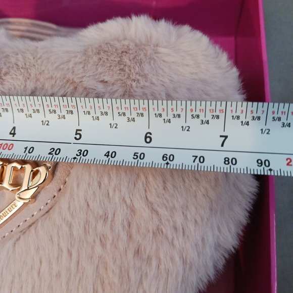 NWT! JUICY COUTURE Heart Shaped Bag - Picture 2 of 13